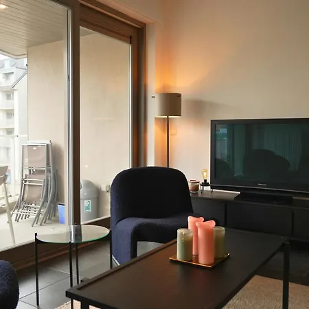 Proche De La Avec Et Canape Lit A By La Conciergerie *